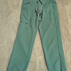 Figs Women's Sage Green Zamora Joggers Pants